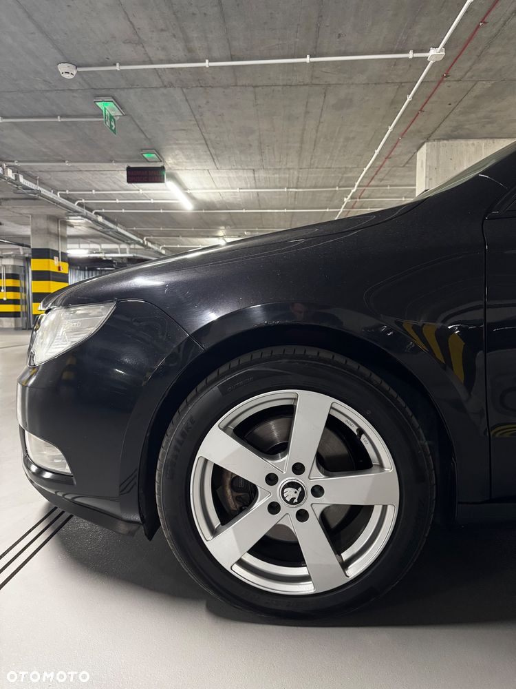 Skoda Superb 2.0 TDI Ambition DSG - 9