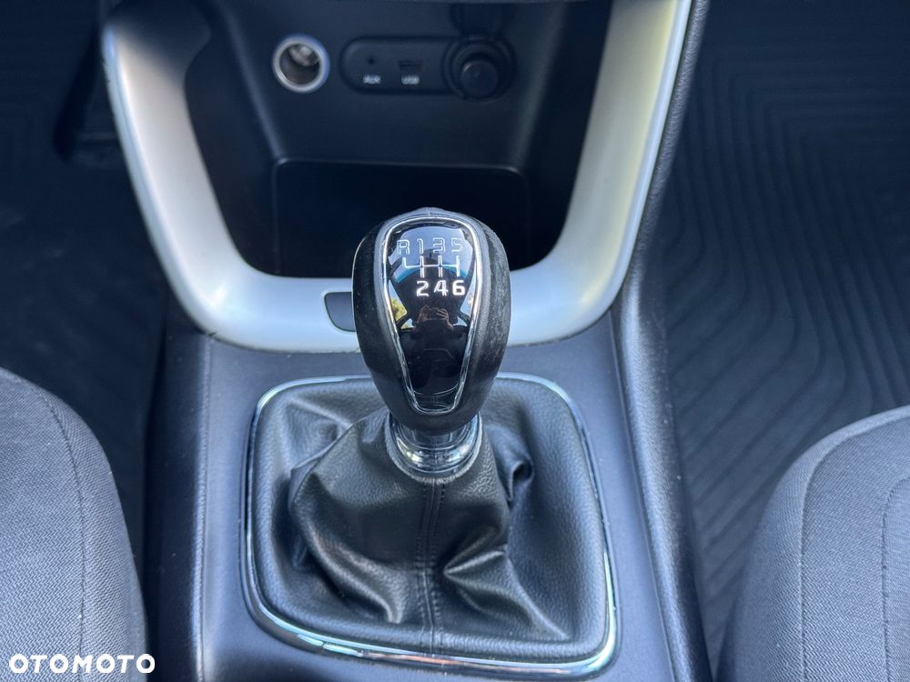 Kia Ceed 1.4 CVVT SW Fifa World Cup Edition - 19