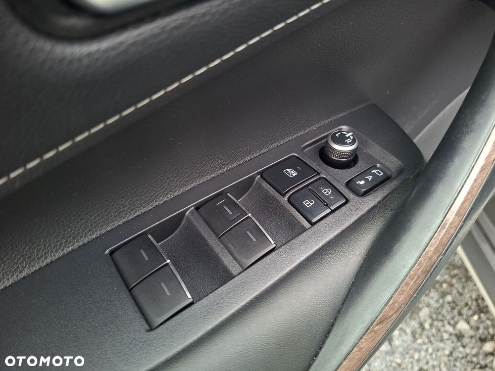 Toyota Corolla 1.8 Hybrid Trek - 22