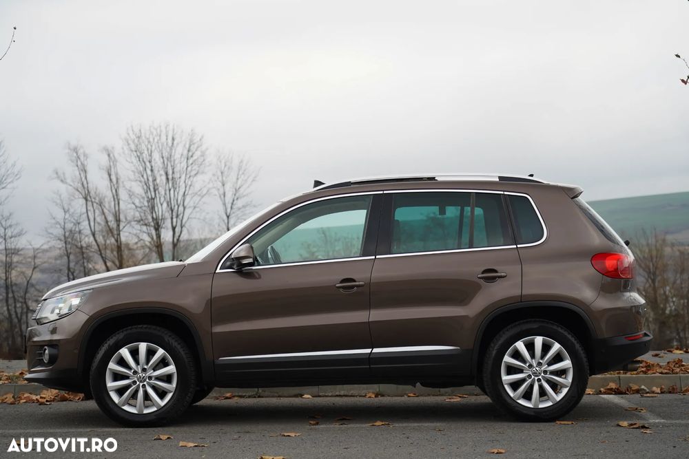 Volkswagen Tiguan 2.0 TDI 4Motion DSG Sport & Style - 23