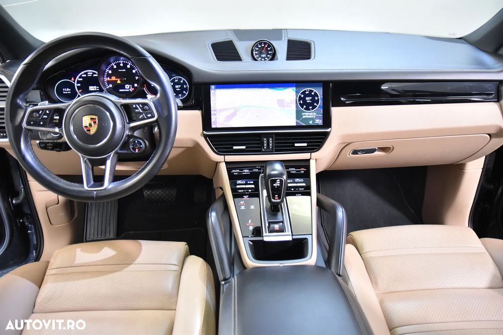 Porsche Cayenne Coupe - 9