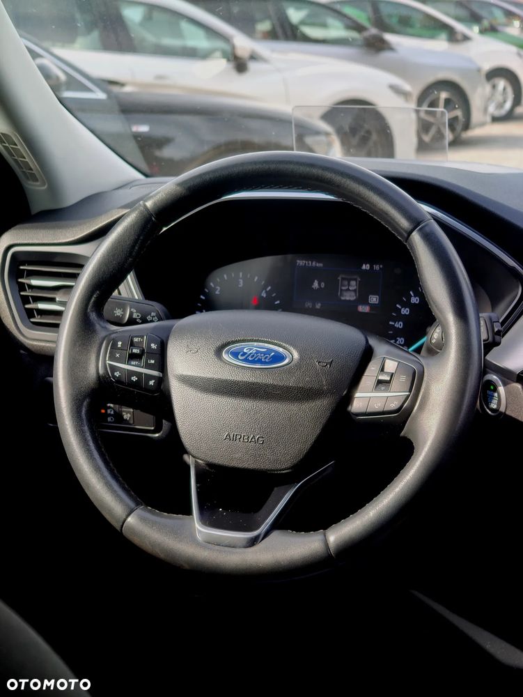 Ford Kuga - 10