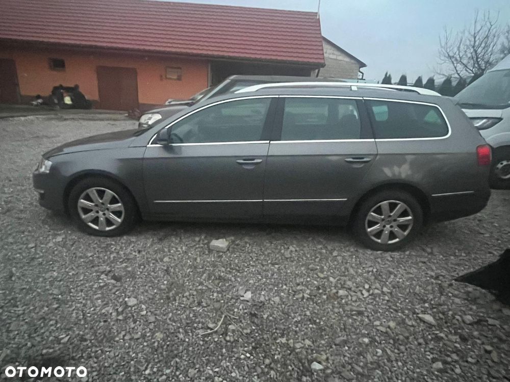 Volkswagen Passat 2.0 TDI DPF BlueMotion Technology Comfortline - 6