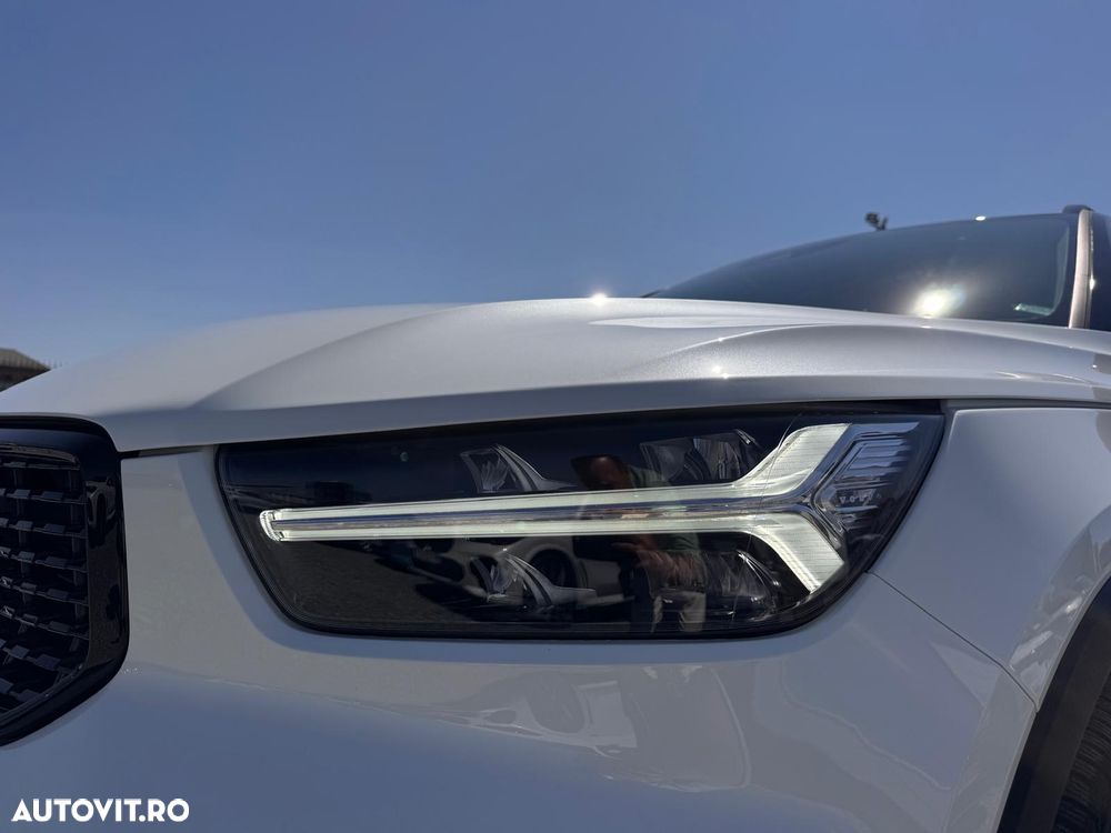 Volvo XC 40 T5 Twin Engine DKG R-Design - 12