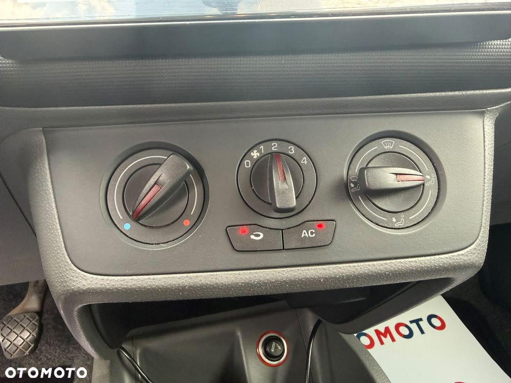 Seat Ibiza SC 1.4 16V Style - 20