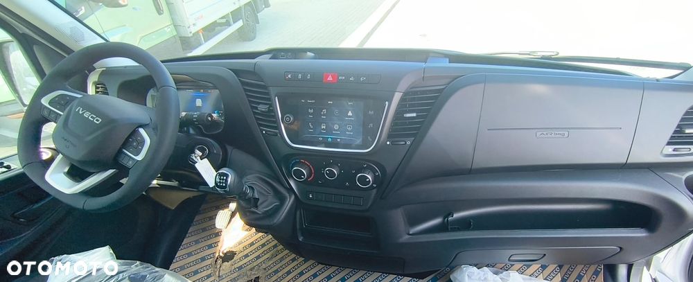 Iveco Daily 35S18HV - 4