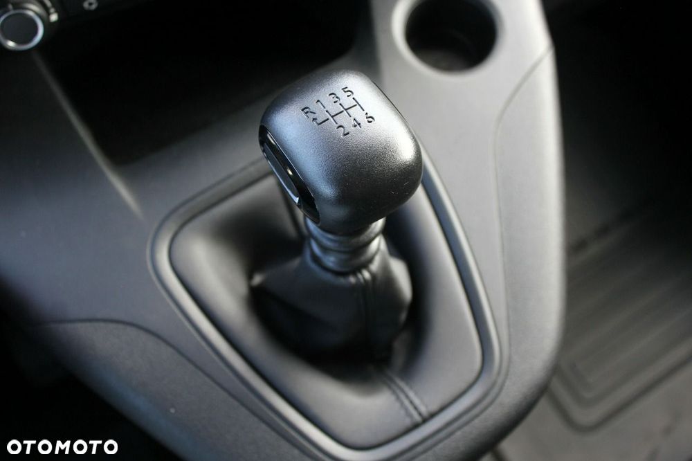 Toyota Proace City - 21