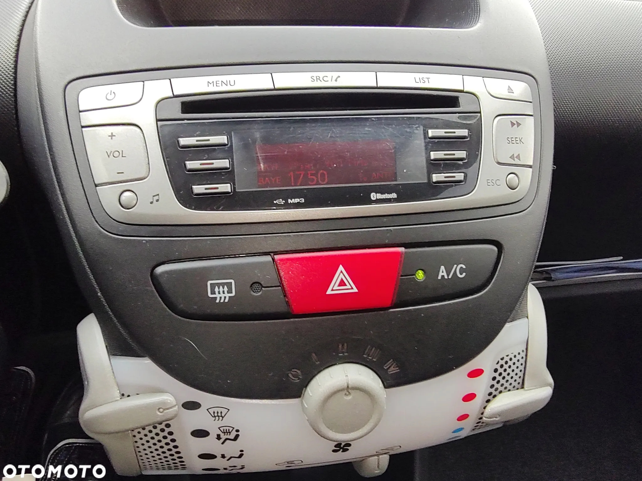 Peugeot 107 (70) 68 envy - 30