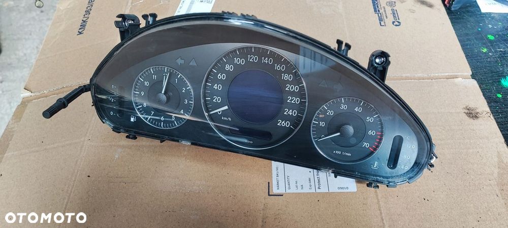 LICZNIK ZEGARY MERCEDES W211 3.2 V6 A2115404611 - 1