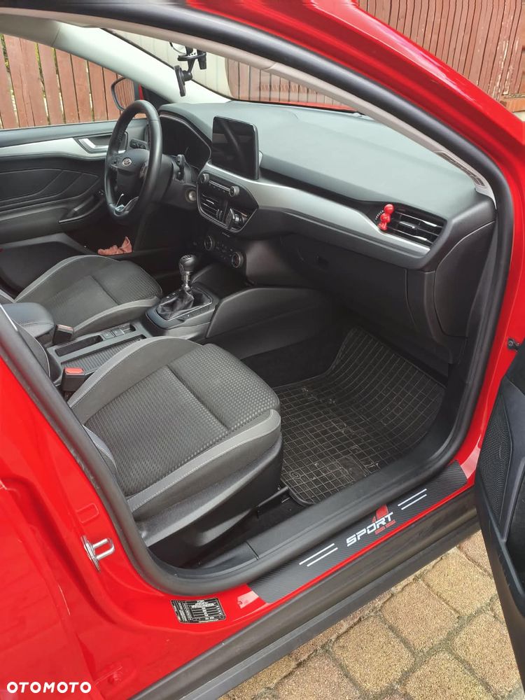 Ford Focus 1.0 EcoBoost ST-Line - 8