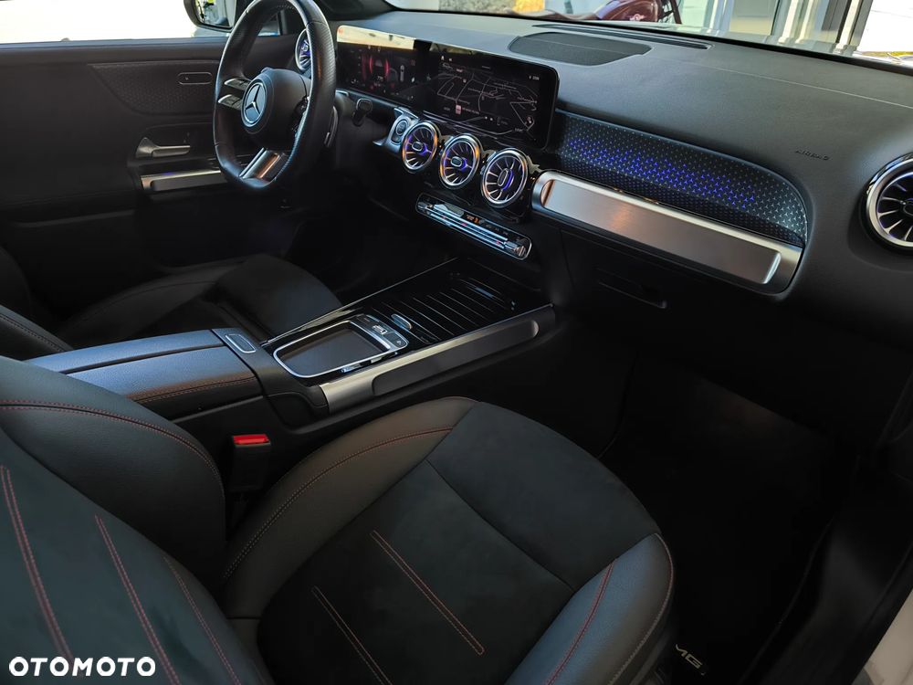 Mercedes-Benz GLB 200 AMG Line 7G-DCT - 14