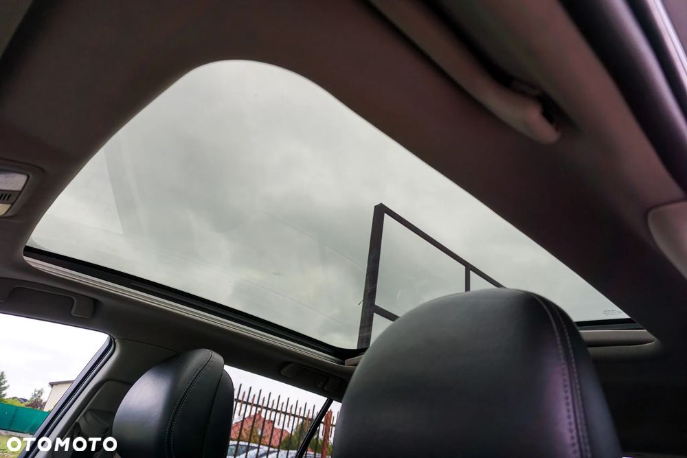 Toyota Avensis 2.0 Executive - 6