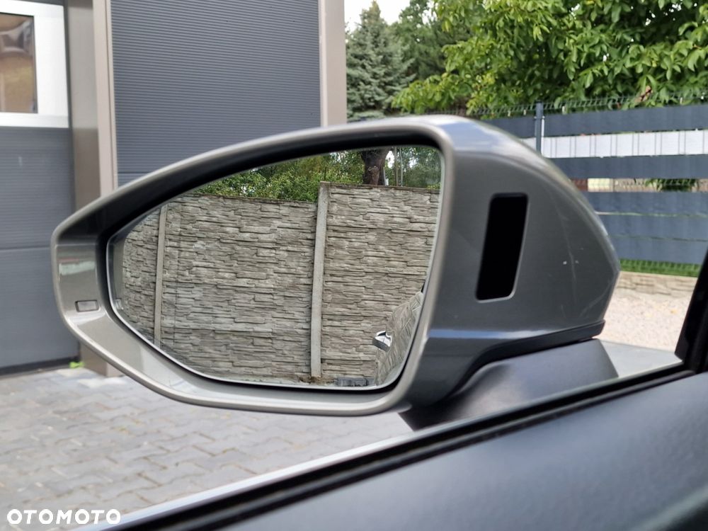 Audi A6 Avant 40 TDI S tronic S line - 40