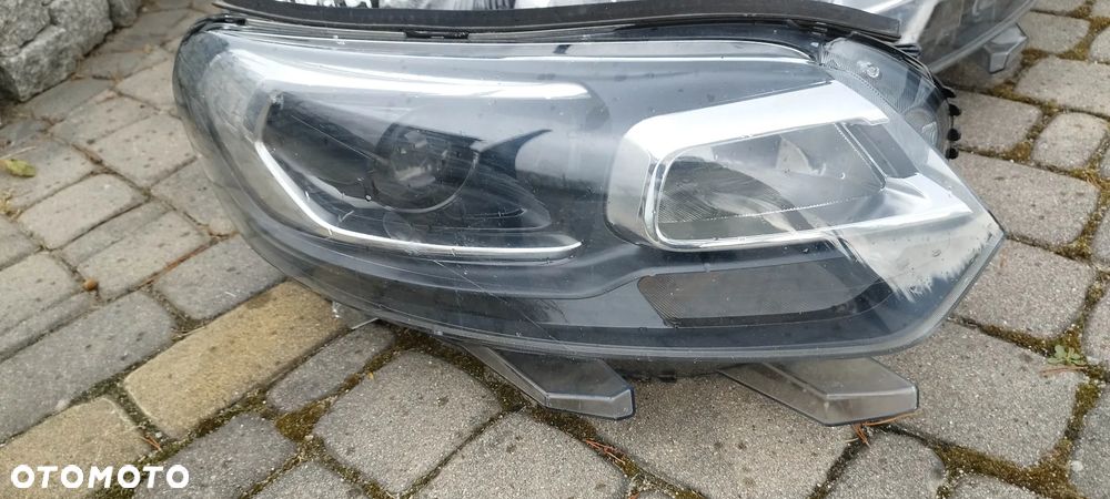 lampy przednie proace jumpy expert - 9