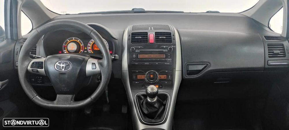 Toyota Auris 1.4 D-4D Sol - 25