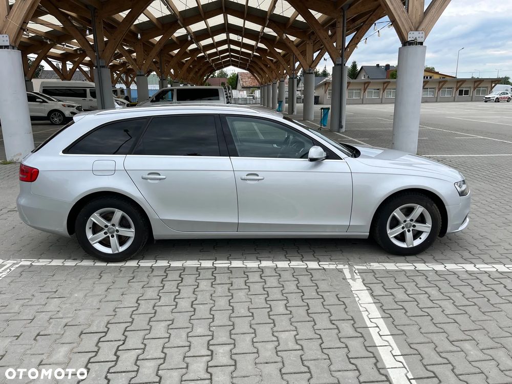 Audi A4 Avant 2.0 TDI Limited Edition Multitr - 4