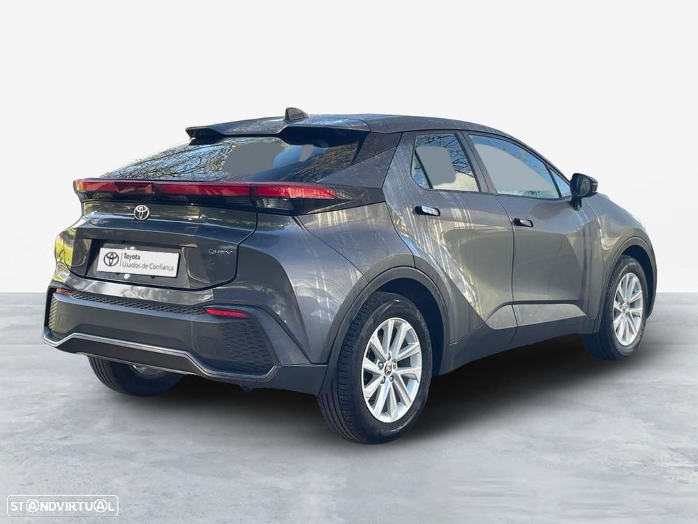 Toyota C-HR — fotografia 17