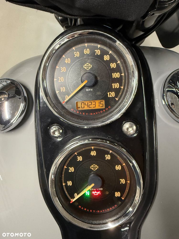 Harley-Davidson Dyna Low Rider - 10