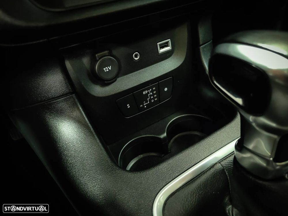 Citroën C3 1.2 PureTech Shine EAT6 - 45