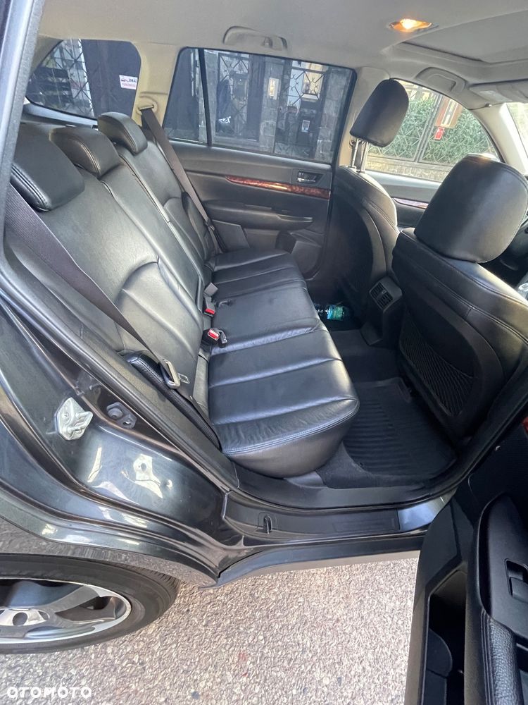 Subaru Outback 3.6 R Exclusive Navi - 28