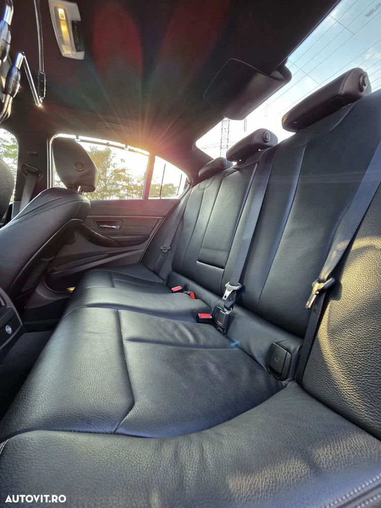BMW Seria 3 320d - 22