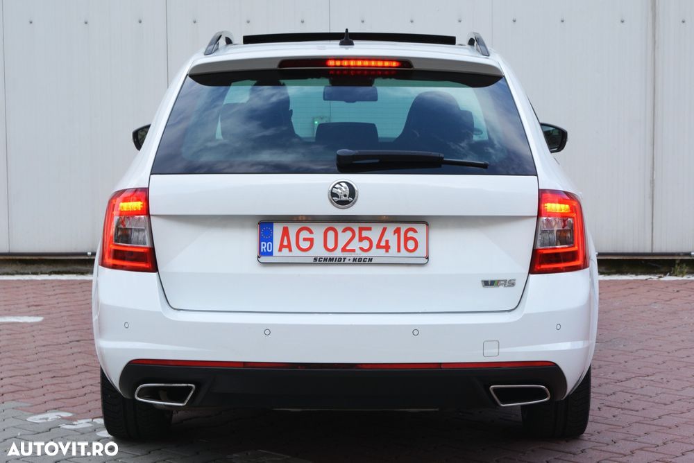 Skoda Octavia 2.0 TDI (Green tec) DSG RS - 10