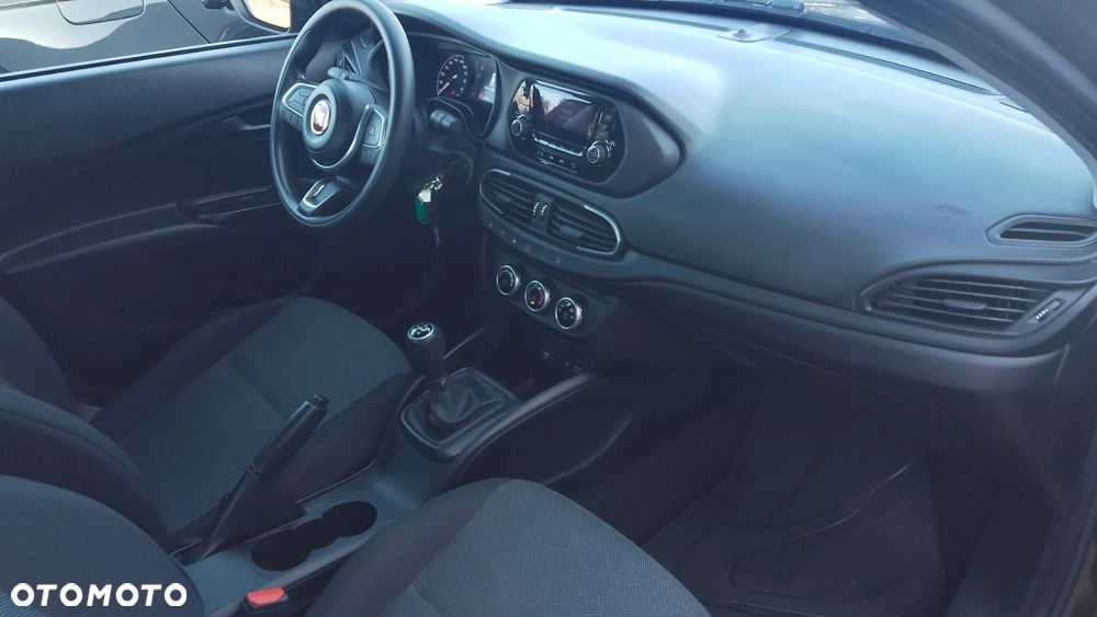 Fiat Tipo 1.0 T3 - 15