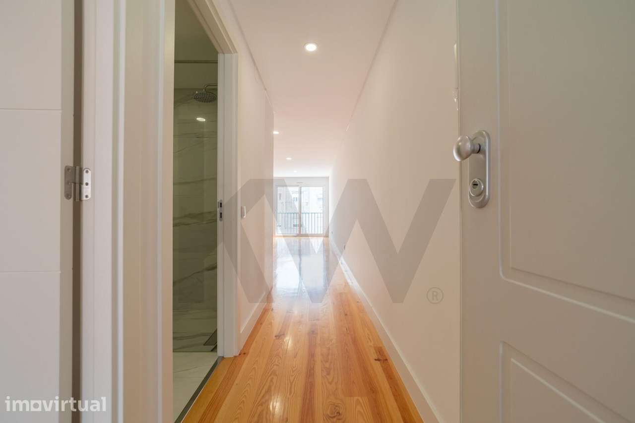 Duplex T3 Moderno com Terraço e Varanda – Moscavide - Grande imagem: 2/30
