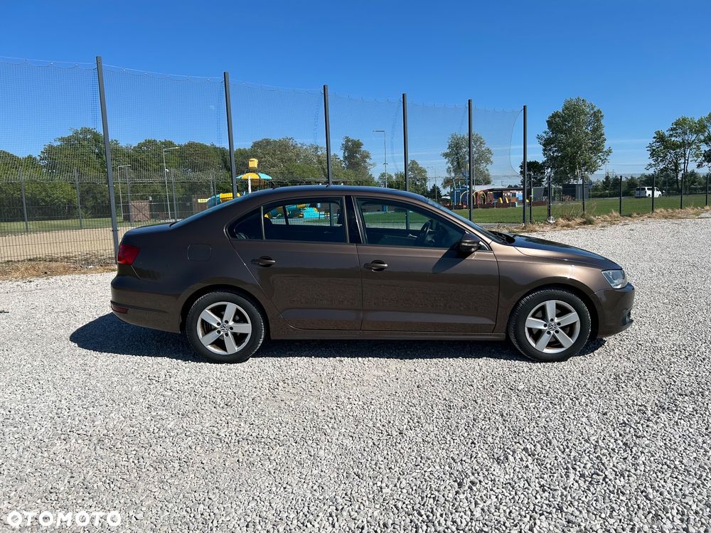 Volkswagen Jetta 1.4 TSI Comfortline CityLine - 2