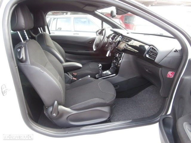 Citroën DS3 1.6 e-HDi So Chic 95g - 29