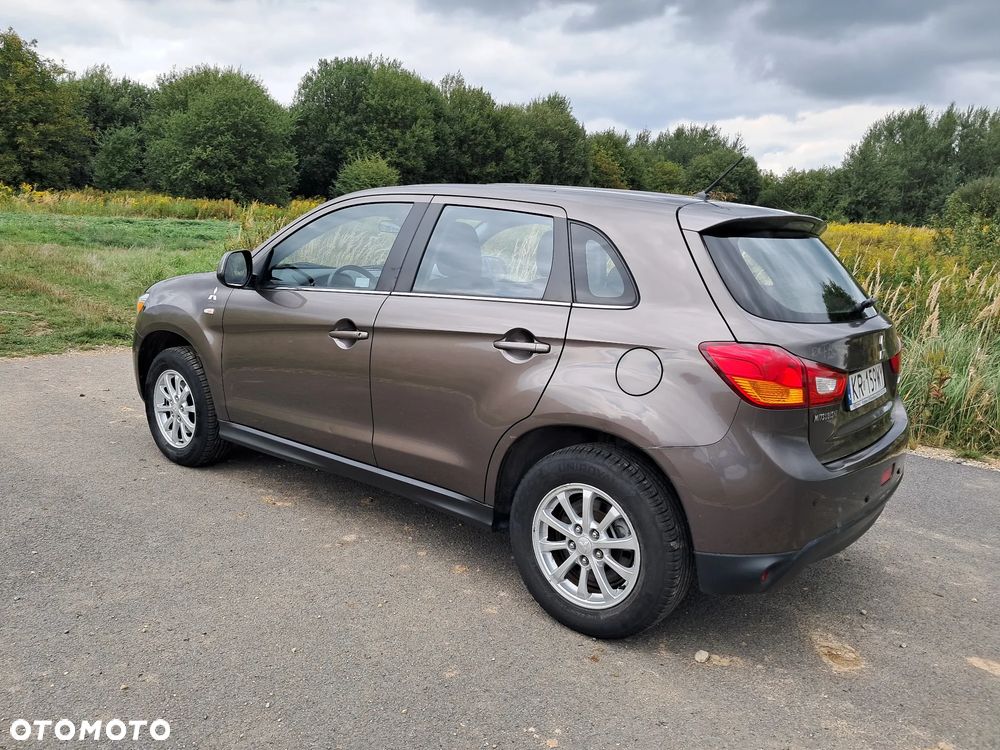 Mitsubishi ASX 1.6 Intense - 12