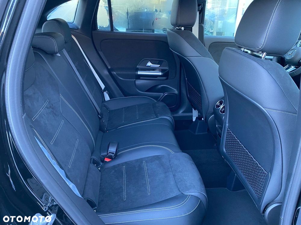 Mercedes-Benz GLA - 20