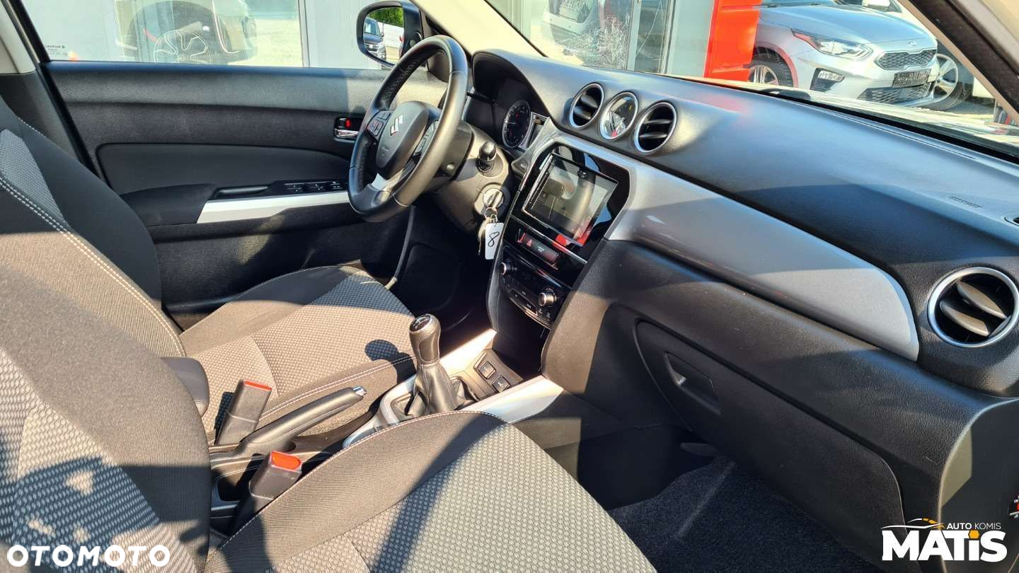 Suzuki Vitara - 24