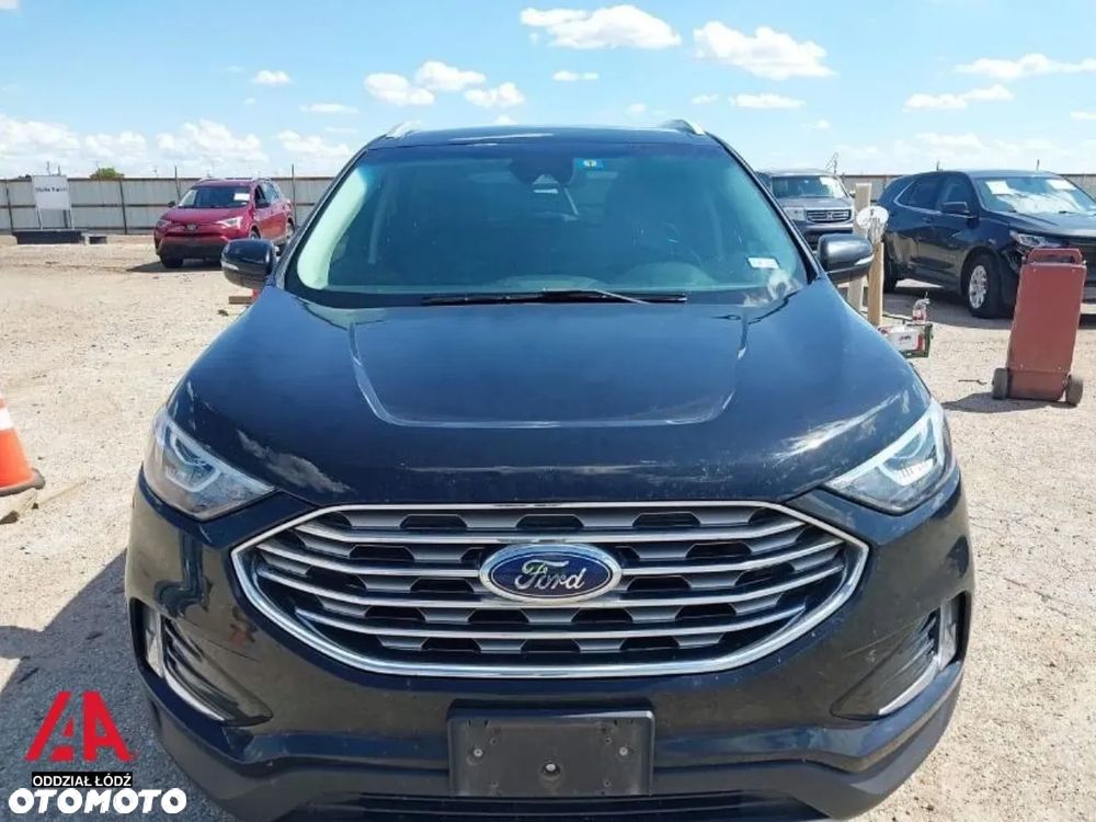 Ford Edge - 4