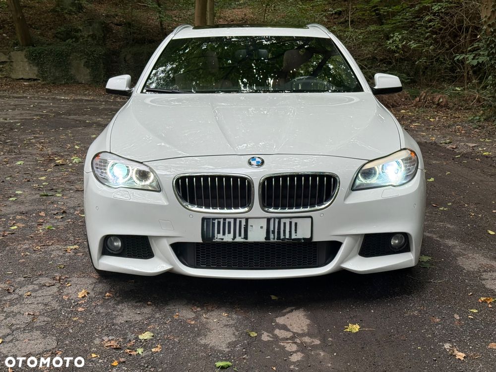 BMW Seria 5 530d xDrive Touring - 1