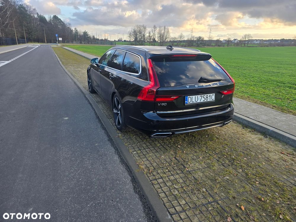Volvo V90 D4 AWD R-Design - 25