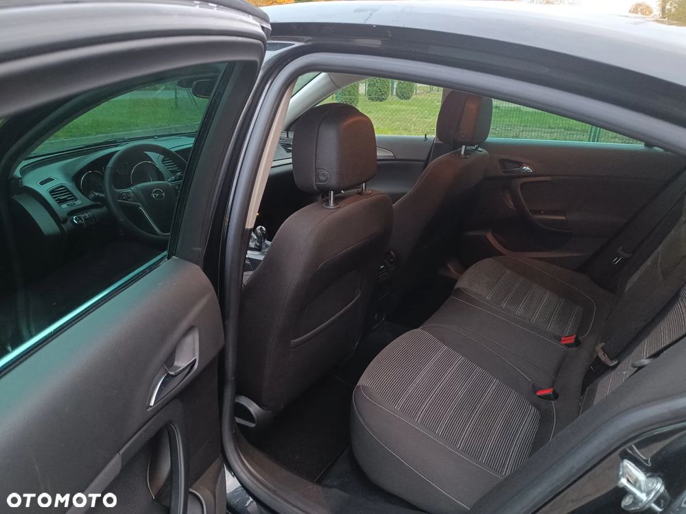 Opel Insignia - 35