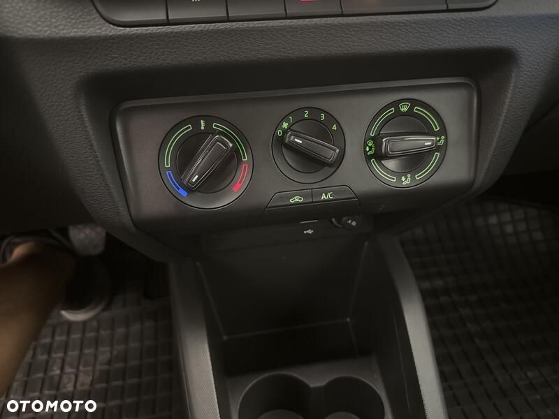 Skoda Fabia - 16