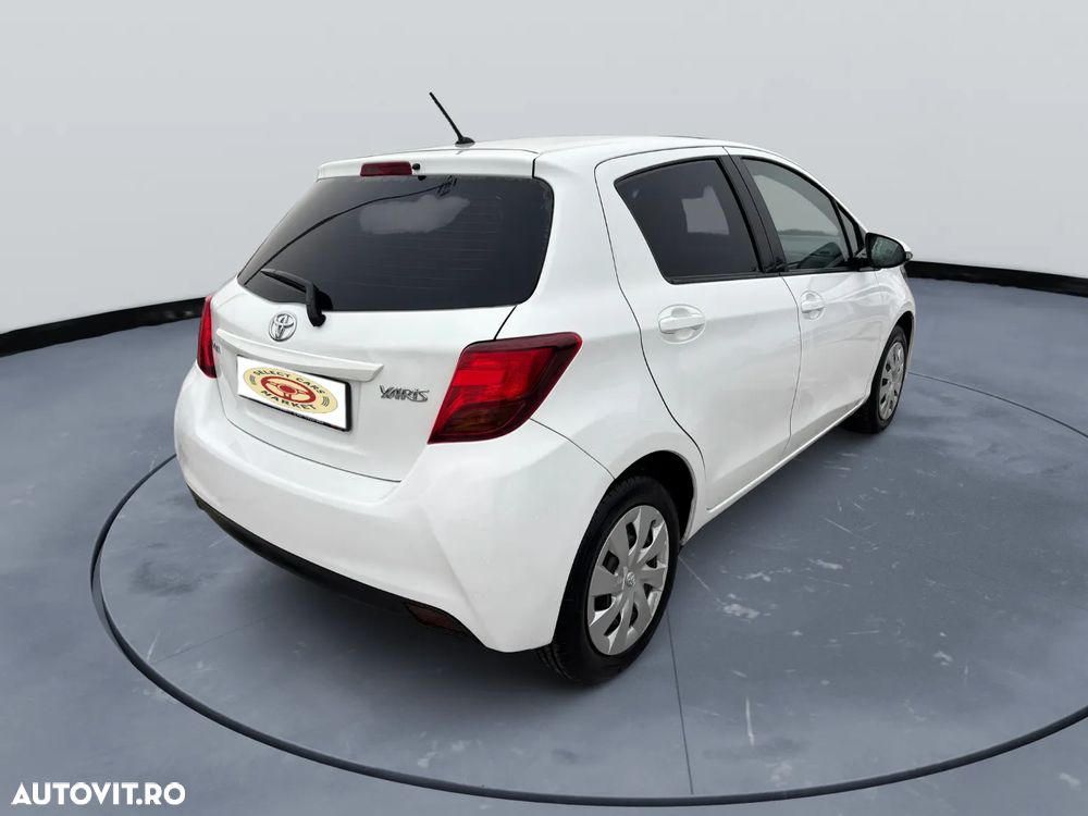 Toyota Yaris 1.33 L Dual VVT-i 5D Luna - 3