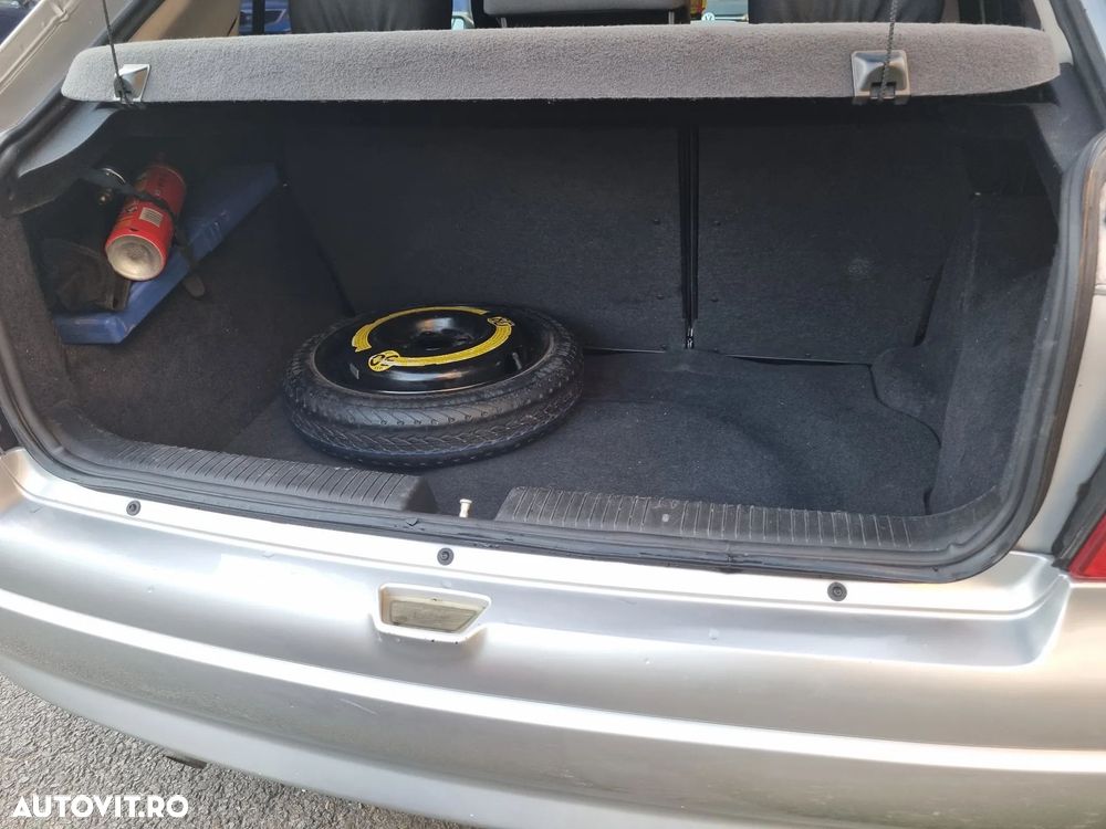 Opel Astra 1.4i Enjoy - 14