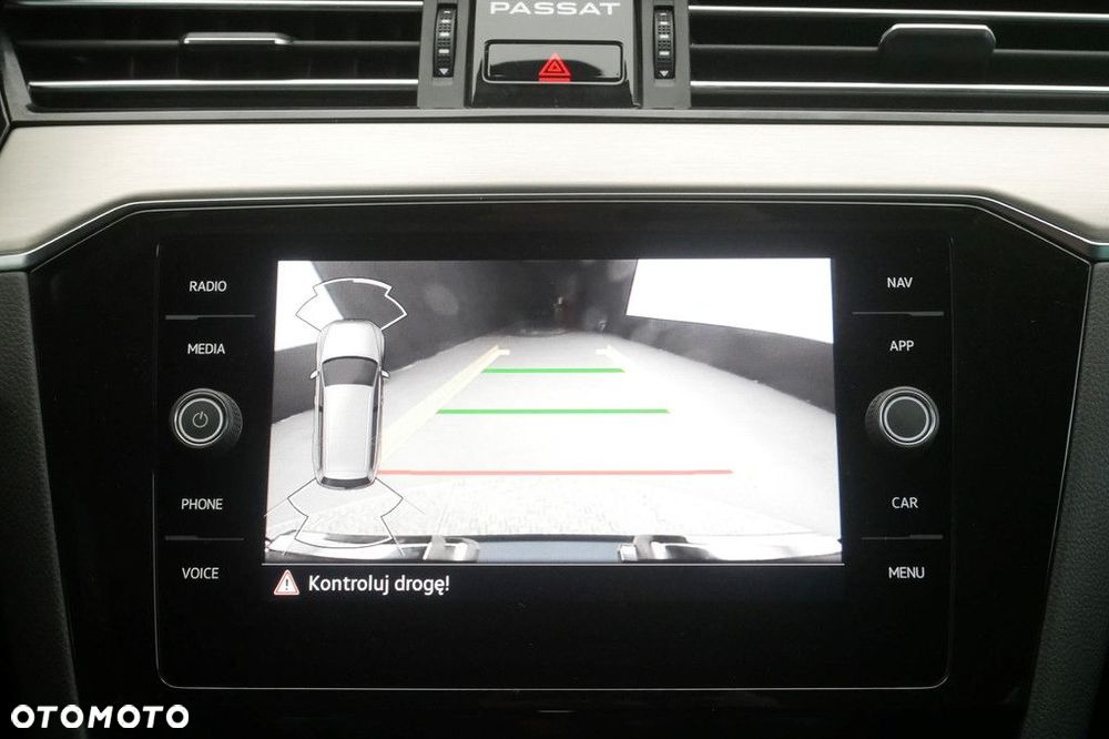 Volkswagen Passat Variant 2.0 TSI Elegance DSG - 21