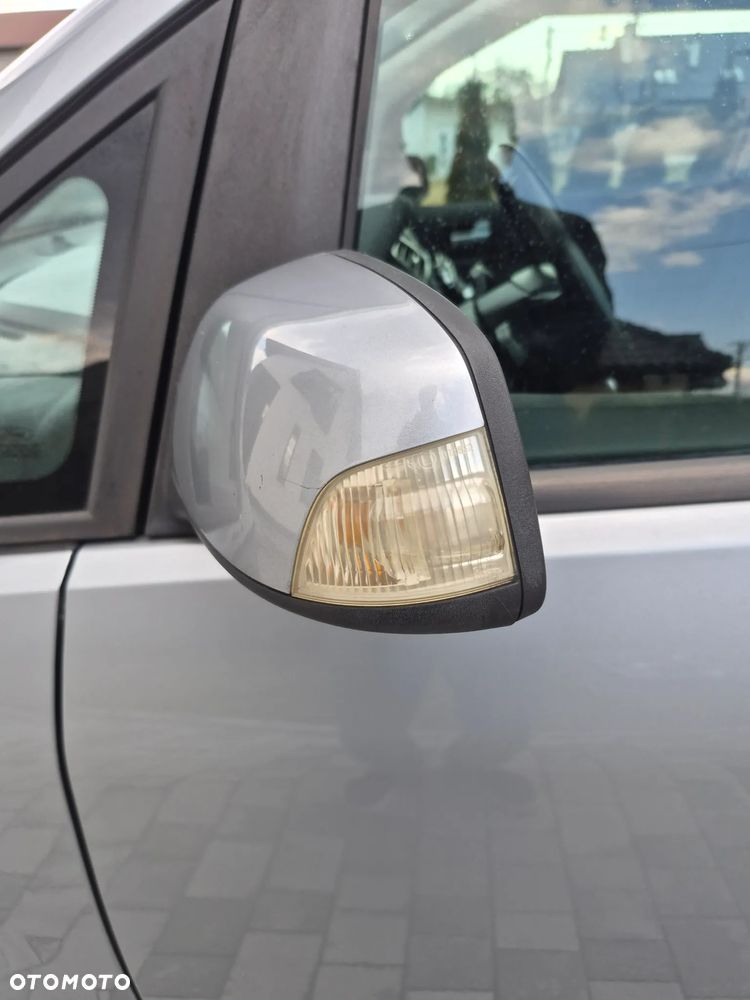 Ford Focus C-Max 1.8 Ghia - 29