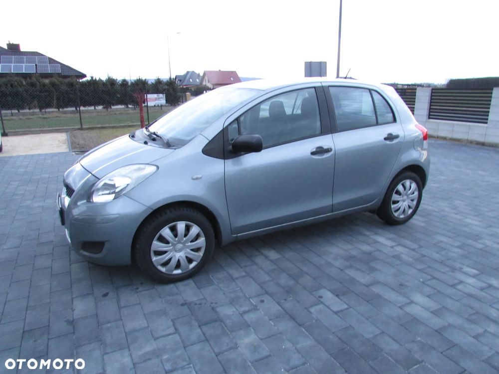 Toyota Yaris 1.0 VVT-i Cool