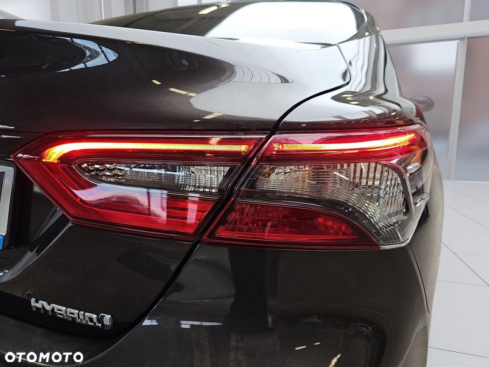 Toyota Camry 2.5 Hybrid Comfort CVT - 34