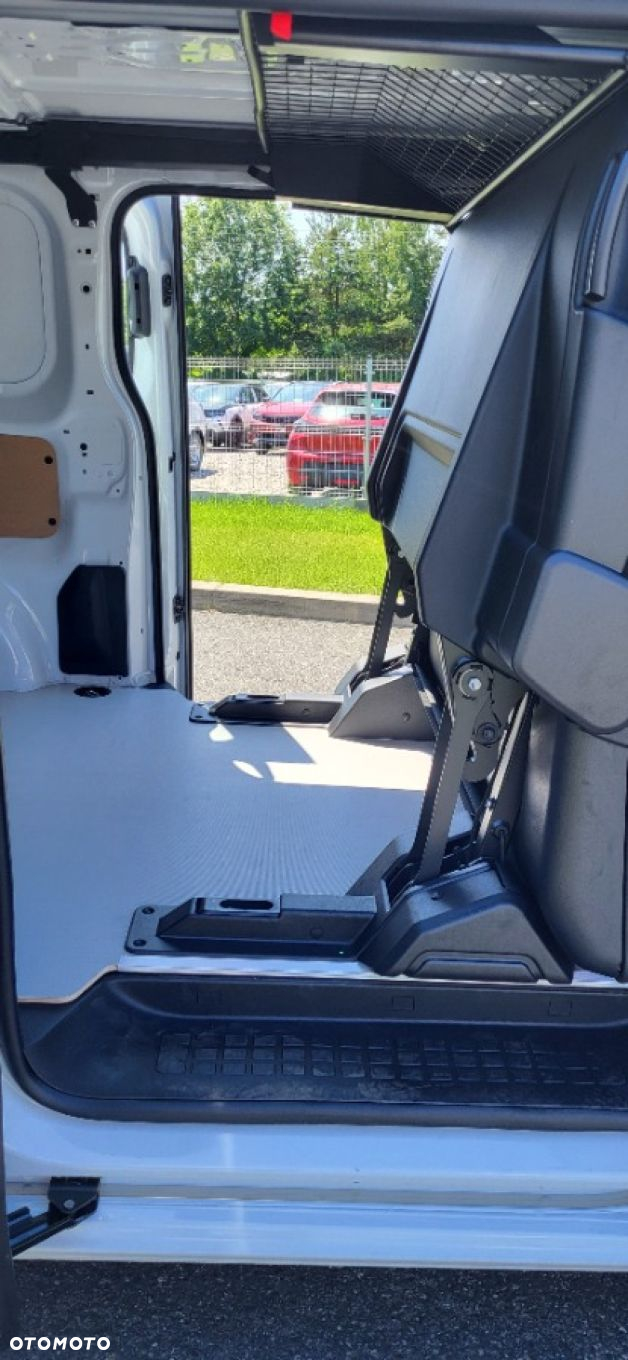 Opel Vivaro - 8