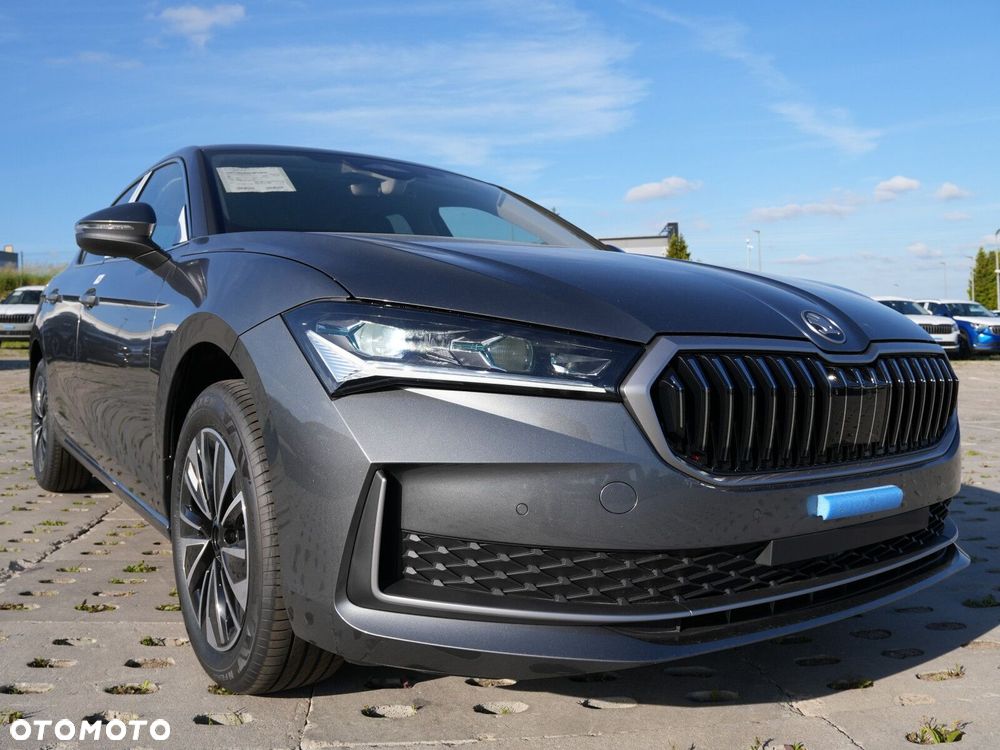 Skoda Superb 2.0 TDI SCR 4x4 Drive DSG - 5