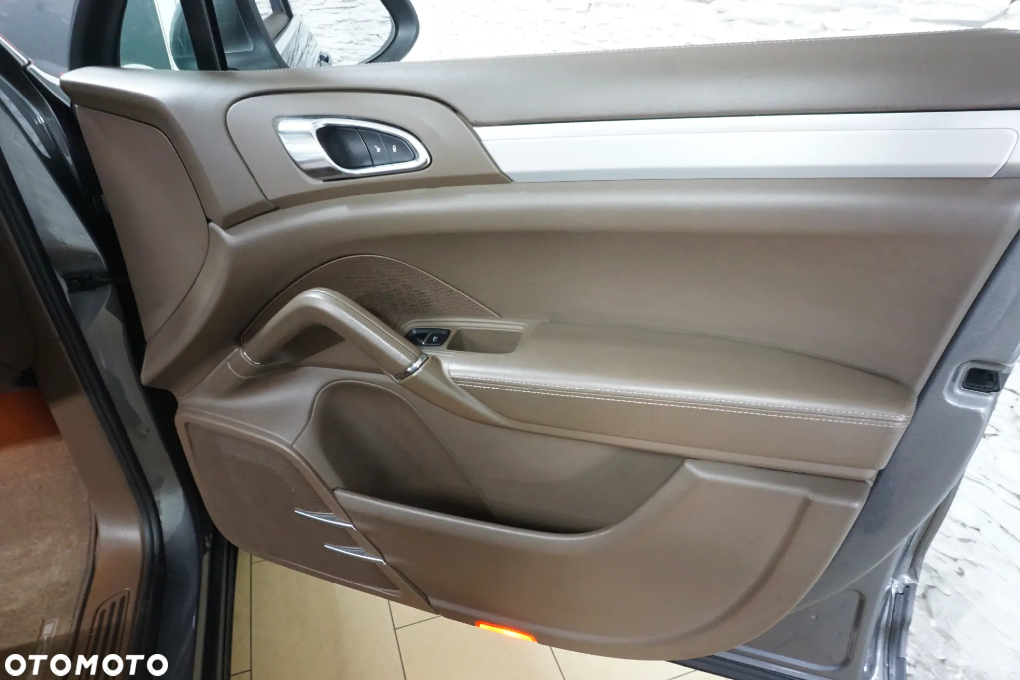 Porsche Cayenne Diesel Platinum Edition - 25