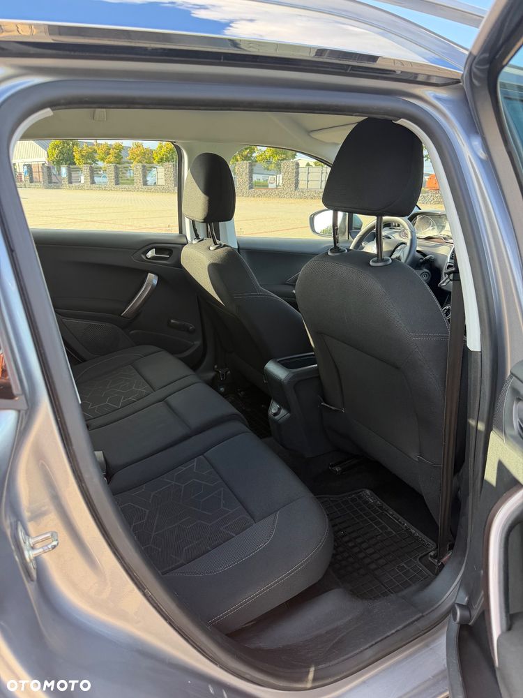 Peugeot 2008 - 16
