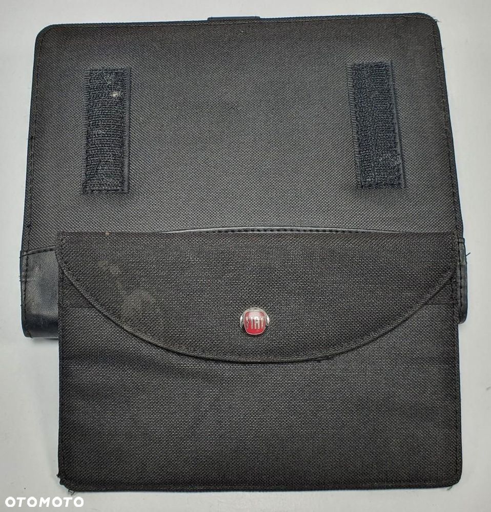 INSTRUKCJA OBSŁUGI + ETUI FIAT 500 - 4