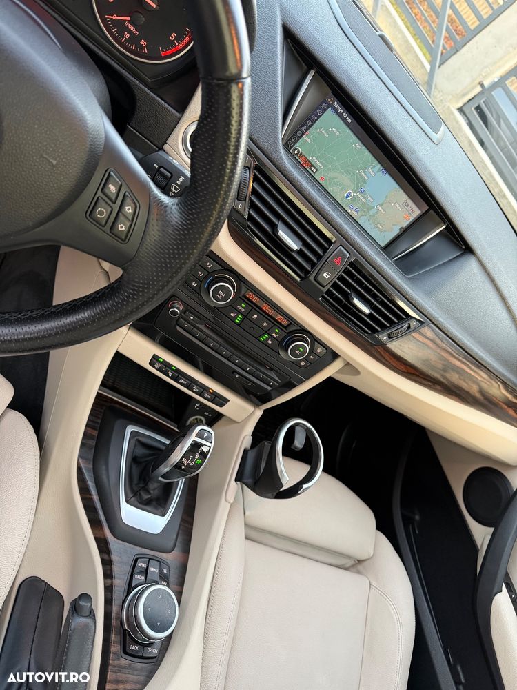 BMW X1 xDrive20d Aut. Sport Line - 38